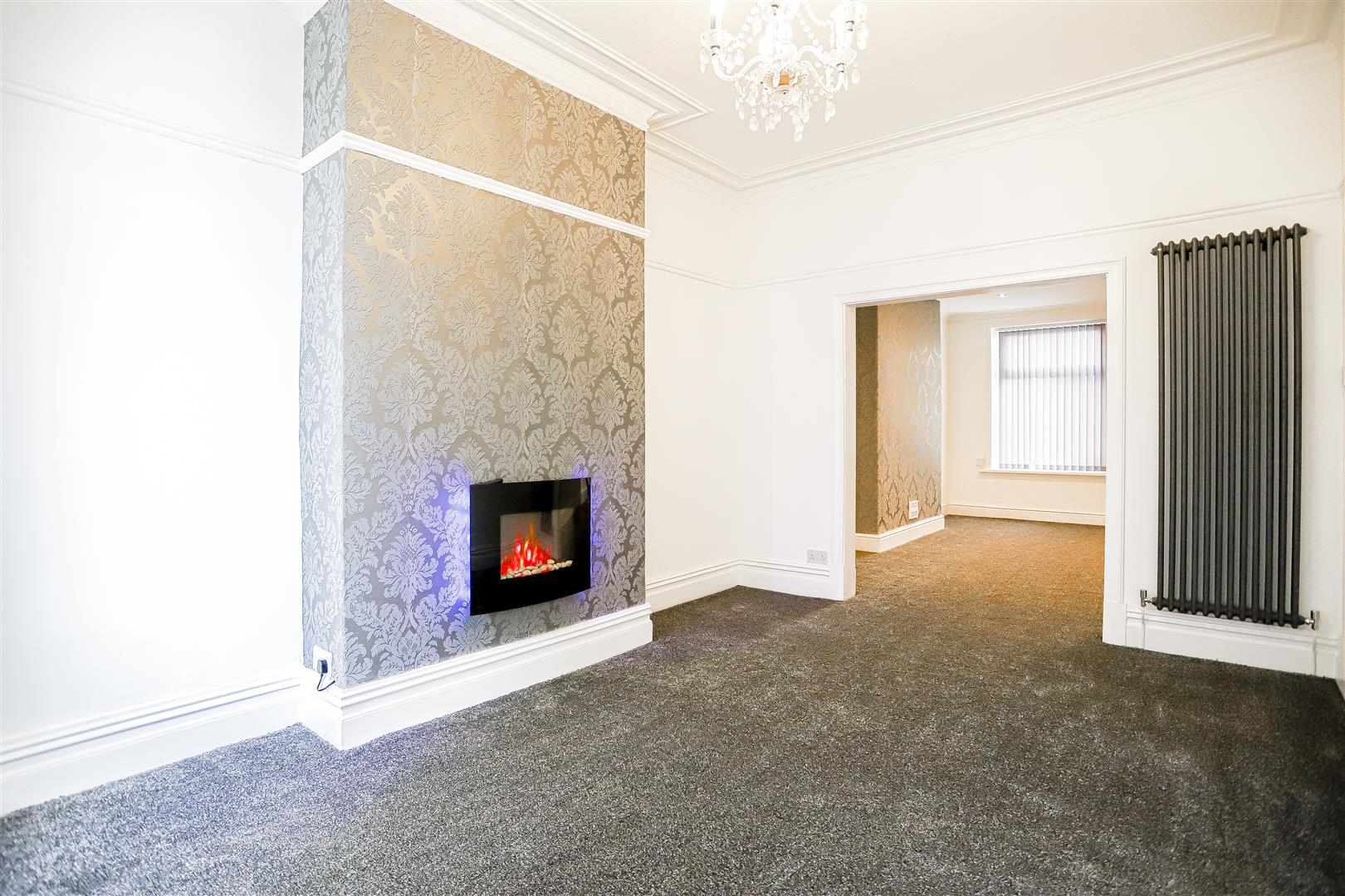 3 Bed Mid Terrace House For Sale - Main Image
